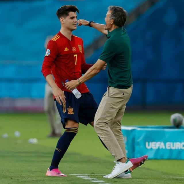 开云体育-恩里克：西班牙可能太努力 莱万：减少杂念踢得更好